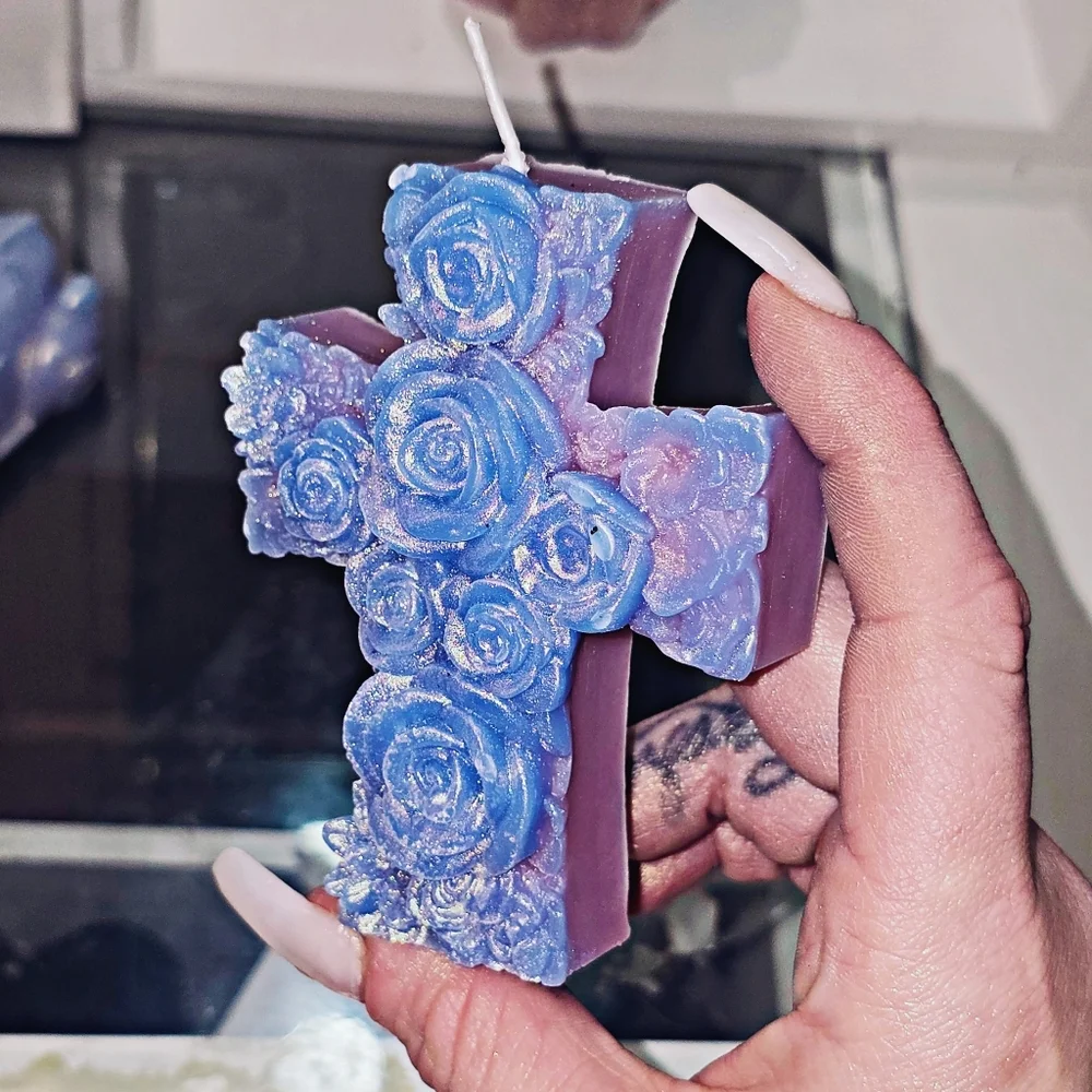 Blue Velvet Rosewood Candle Trio – Rose Cluster, Cross Candle & Floral (Beeswax)